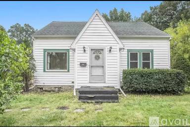 Main picture of 349 Goguac St W