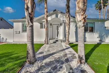 Main picture of 22131 Victory Blvd