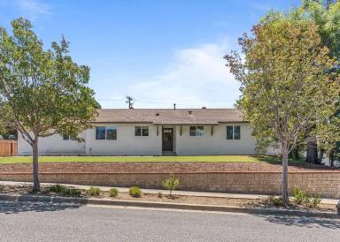 Main picture of 2996 Calle Estepa