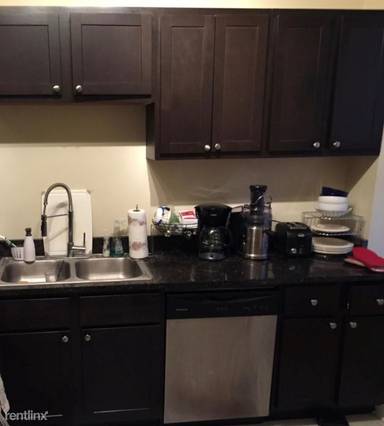 Main picture of 1501 N Sedgwick St