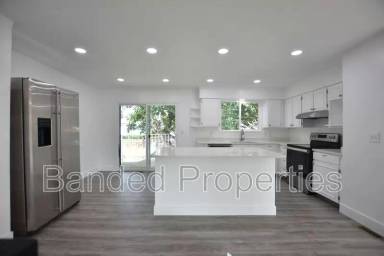 Main picture of 3670 S Cimmarron Dr