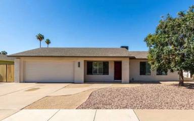 Main picture of 2958 S El Paradiso