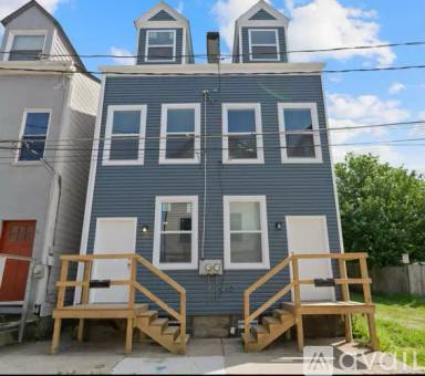 Main picture of 2 Rickenbach St