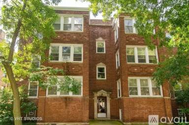 Main picture of 1961 W Winona St