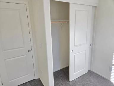 Main picture of 6079 Cosmos Garden St
