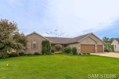 Main picture of 3685 Kinnrow Ct NW
