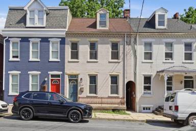Main picture of 339 E Chestnut St