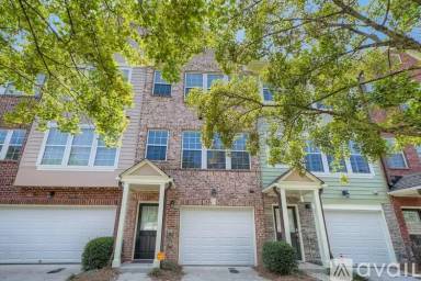 Main picture of 1407 Ashford Creek Cir NE