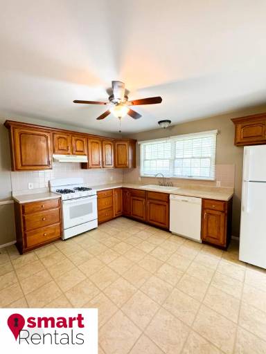 Main picture of 2115 Huntington Dr