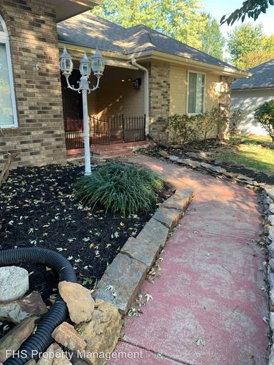 Main picture of 3669 S Ridgecrest Ave