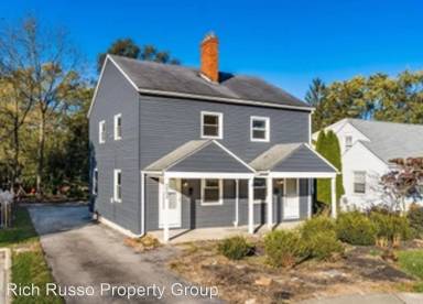 Main picture of 5593 Indianola Ave
