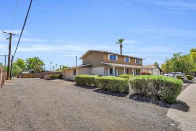 Main picture of 2415 S Terrace Rd