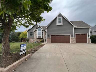 Main picture of 134 Pleasant Ave