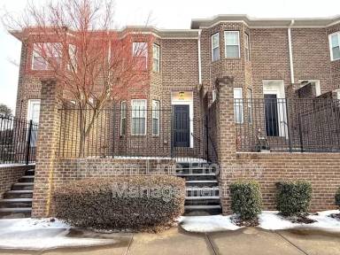 Main picture of 476 Beacon St NW