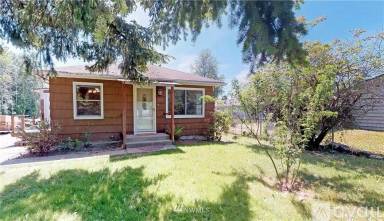 Main picture of 3217 S 150th St