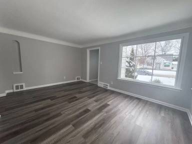 Main picture of 1364 Churchill Rd