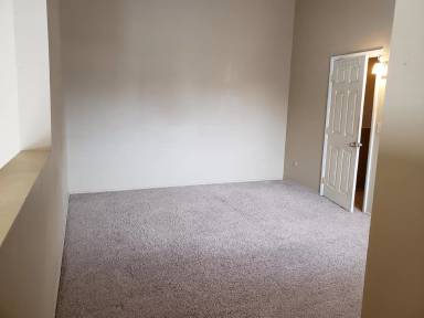 Main picture of 304 16th St W