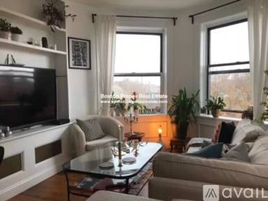 Main picture of 384 Commonwealth Ave