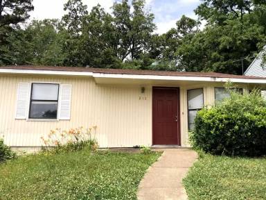 Main picture of 223 Rockyreef Cir