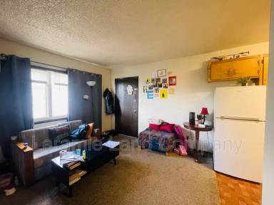 Main picture of 1260 N 6th St