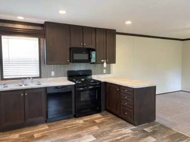 Main picture of 1089 Hemlock Dr