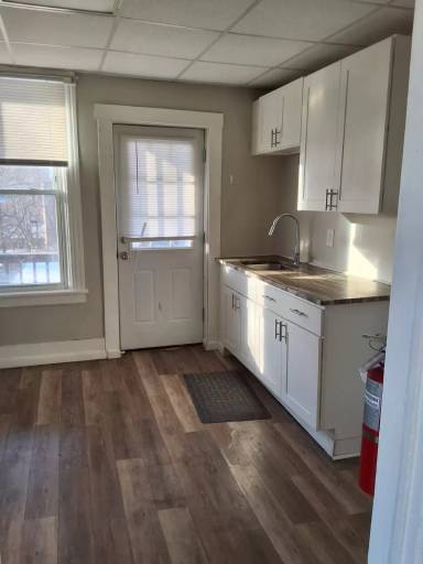 Main picture of 6 S Clinton St