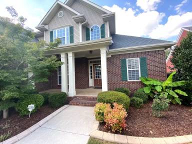 Main picture of 210 Overbrook Dr