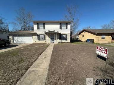 Main picture of 7915 Airlift Ave
