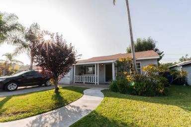 Main picture of 9107 Hasty Ave