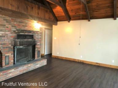 Main picture of 350 Route 7 S