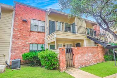 Main picture of The Bridges Condominiums