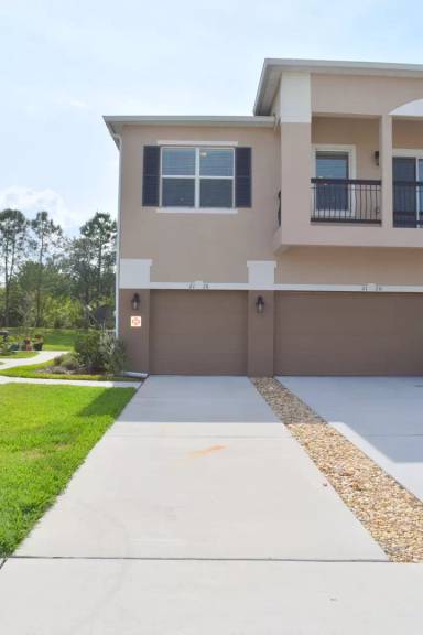 Main picture of 2116 Betsy Ross Ln