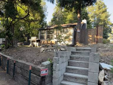 Main picture of 641 Knoll Dr