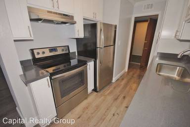 Main picture of 131 Elm St