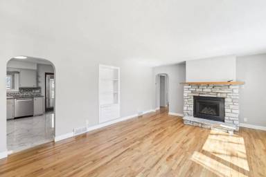 Main picture of 5213 Mesa Rd