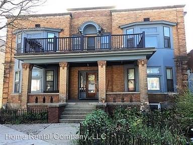 Main picture of 1448 Lake Dr SE