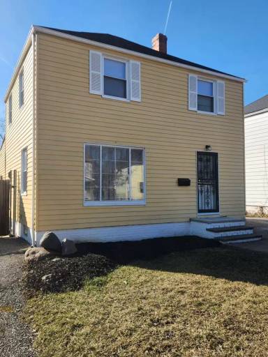 Main picture of 3868 E 142nd St