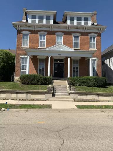 Main picture of 625 Alpine St