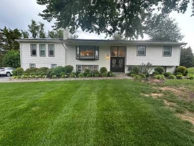 Main picture of 805 Golden Arrow St