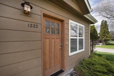 Main picture of 1222 4th St W