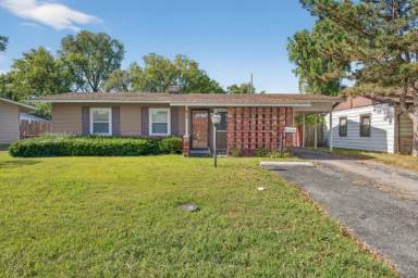 Main picture of 816 Saint William Dr