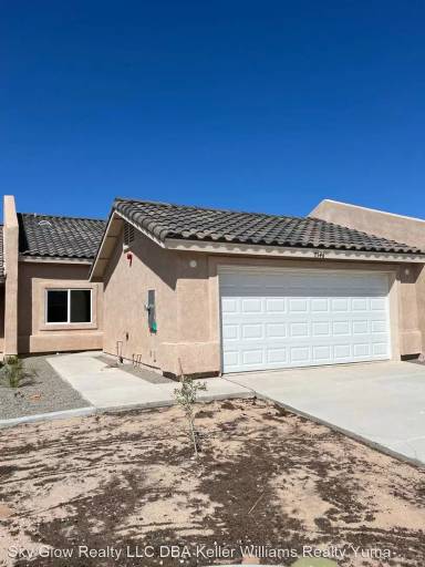 Main picture of 7346 E 38th St