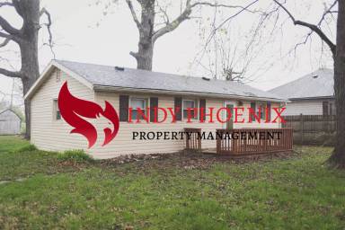 Main picture of 2424 S Lyons Ave