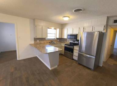 Main picture of 230 Nottingham Trl