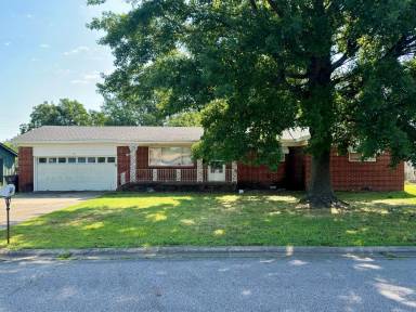 Main picture of 7507 Cypress Ave