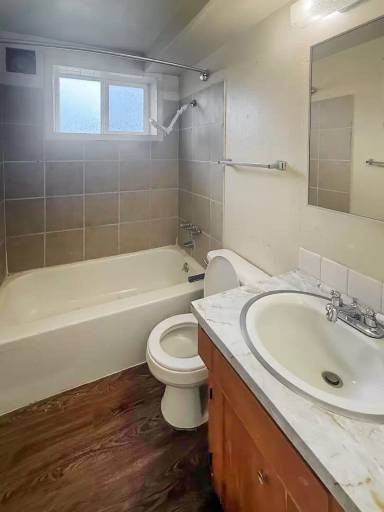 Main picture of 723 E Ladd St