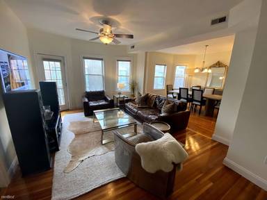 Main picture of 226 Banks St