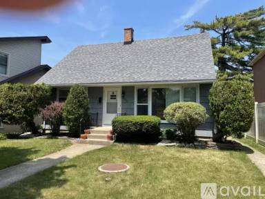 Main picture of 5830 Capulina Ave