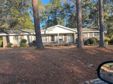 Main picture of 503 Cardinal Dr