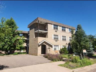 Main picture of 3301 S Washington St